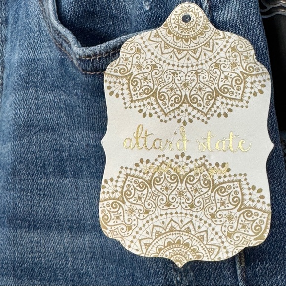 Altar’d State Distressed Jeans Size 24 NWT Cropped Raw Hem Ankle - Picture 4 of 9